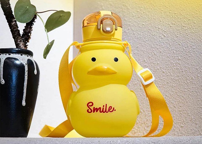 Kids Water Bottle 1000ml Portable Duck shaped - bdkitchen.com.bd